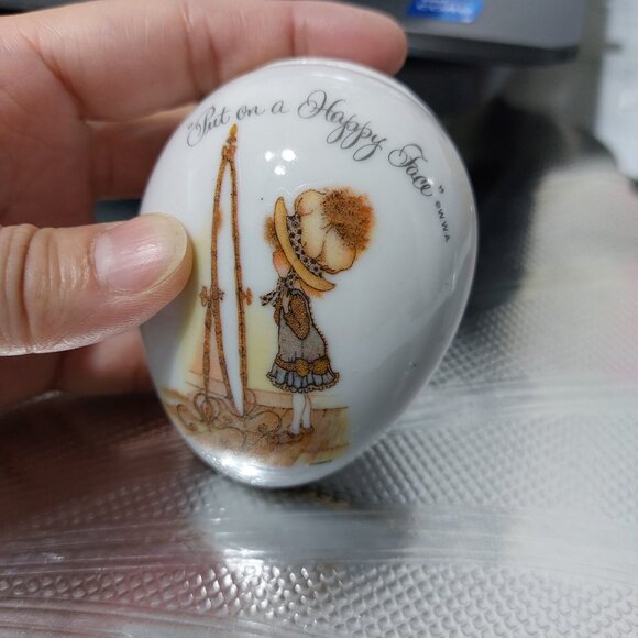 Holly Hobbie Genuine Porcelain Set Small Vase Decor Mini Jewelry Organizer Plate - Picture 15 of 15